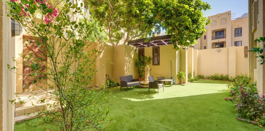 شقة في وسط مدينة دبي, دبي 2 غرف نوم, 233 م² رقم 103227