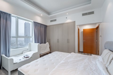 Apartment in Jumeirah Islands, Dubai 2 bedrooms, 122 sq.m. № 137877 - photo 11