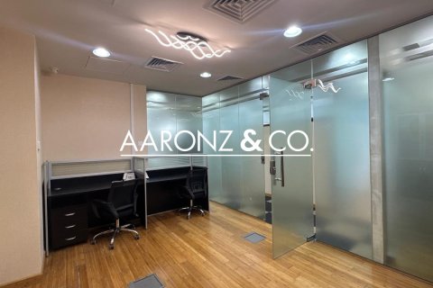 Office in Business Bay, Dubai 89 sq.m. № 94466 - photo 4