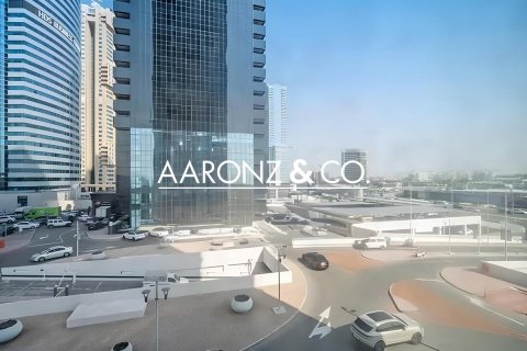 Bureau à Jumeirah Lake Towers, Dubai, 97 m², № 94468 - photo 10