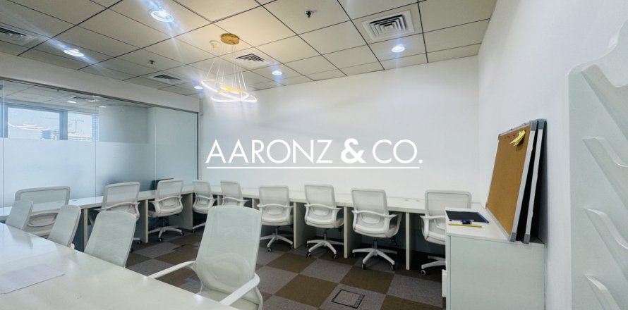 Office in Business Bay, Dubai 102 sq.m. № 94467