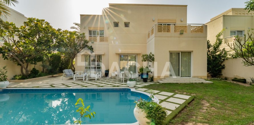 فيلا في Meadows, دبي 5 غرف نوم , 570 م² رقم 104902