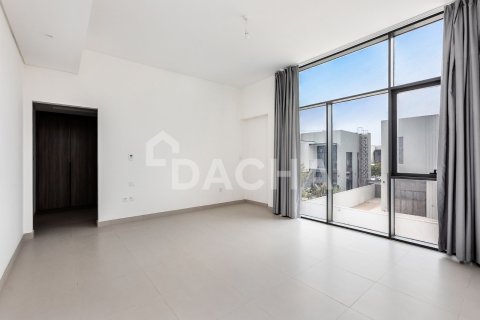 Villa in Al Furjan, Dubai 5 bedrooms, 413 sq.m. № 104901 - photo 14