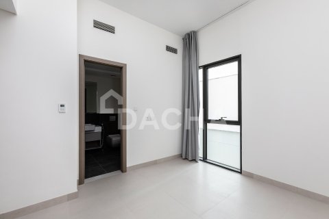 Villa in Al Furjan, Dubai 5 bedrooms, 413 sq.m. № 104901 - photo 24