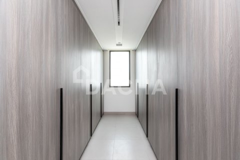 Villa in Al Furjan, Dubai 5 bedrooms, 413 sq.m. № 104901 - photo 16
