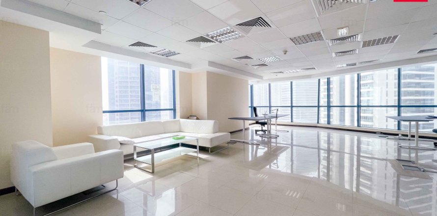 Офис в Дубае, 84.1м², № 67590