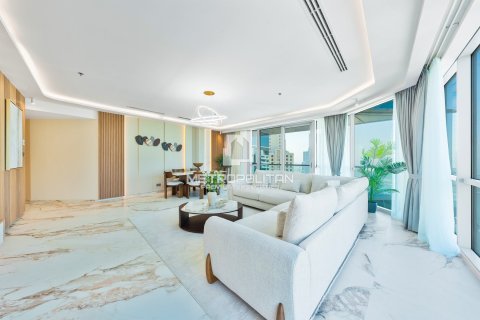 Apartment in Jumeirah Beach Residence, Dubai 3 bedrooms, 207 sq.m. № 73666 - photo 8