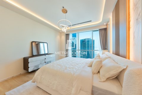 Apartment in Jumeirah Beach Residence, Dubai 3 bedrooms, 207 sq.m. № 73666 - photo 27