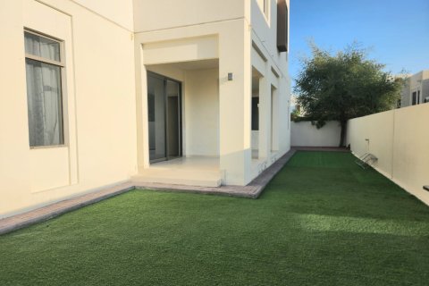Villa en Dubai, 4 dormitorios, 401 m², № 102328 - foto 16