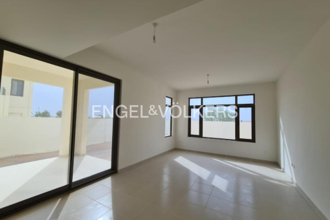 Villa en Dubai, 4 dormitorios, 401 m², № 102328 - foto 7