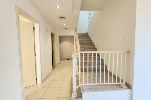 Villa en Dubai, 4 dormitorios, 401 m², № 102328 - foto 11