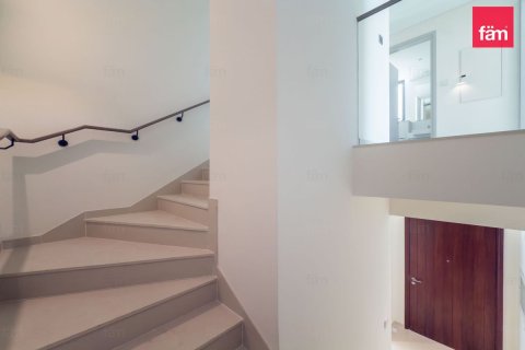 Villa in Dubai 3 bedrooms, 136.8 sq.m. № 111458 - photo 9