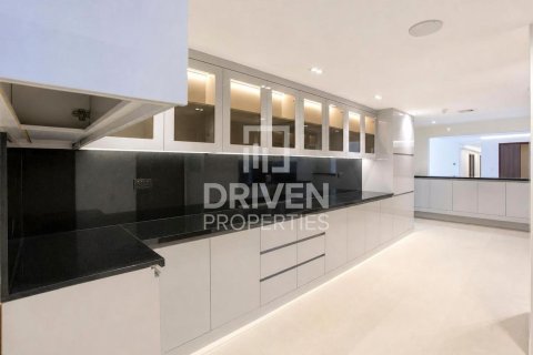 Apartment in Sadaf, Jumeirah Beach Residence, Dubai 4 bedrooms, 271.37 sq.m. № 138647 - photo 16