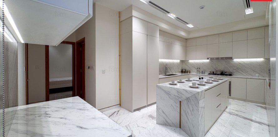 Villa à Dubai, 5 chambres, 672 m², № 110687