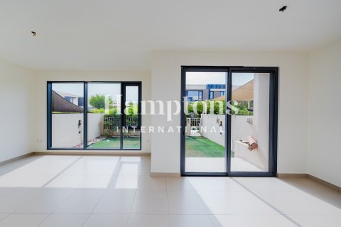 Villa in Maple 2, Dubai Hills Estate, Dubai 4 bedrooms, 201.41370400 sq.m. № 123981 - photo 3