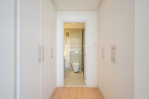 Apartment in Dubai 1 bedroom, 76.7 sq.m. № 47575 - photo 8