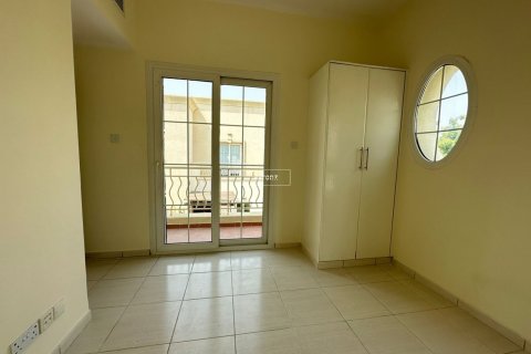 Townhouse in The Springs, Dubai 2 bedrooms, 231.5 sq.m. № 47576 - photo 23