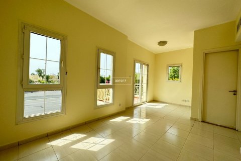Townhouse in The Springs, Dubai 2 bedrooms, 231.5 sq.m. № 47576 - photo 15
