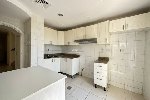 Townhouse in The Springs, Dubai 2 bedrooms, 231.5 sq.m. № 47576 - photo 6