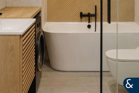 Apartamento en Jumeirah Lake Towers, Dubai, 1 dormitorio, 77 m², № 78563 - foto 8