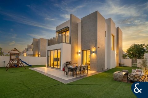 Villa in EMAAR South, Dubai South (Dubai World Central), Dubai 4 bedrooms, 438 sq.m. № 78564