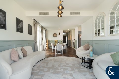 Villa à EMAAR South, Dubai South (Dubai World Central), Dubai, 4 chambres, 438 m², № 78564 - photo 1