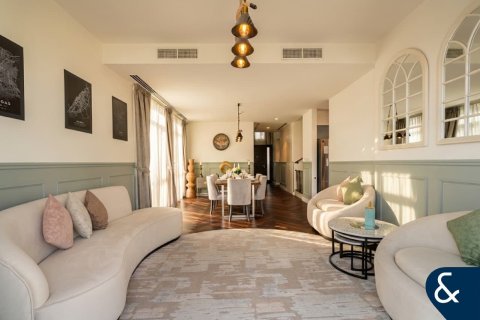 Villa in EMAAR South, Dubai South (Dubai World Central), Dubai 4 bedrooms, 438 sq.m. № 78564 - photo 22