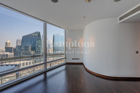 Apartment in Burj Khalifa, Dubai 3 bedrooms, 216.73526676 sq.m. № 118441 - photo 5