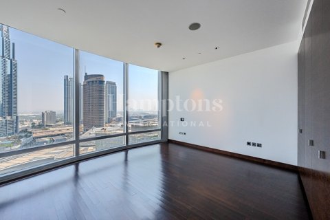 Apartment in Burj Khalifa, Dubai 3 bedrooms, 216.73526676 sq.m. № 118441 - photo 4