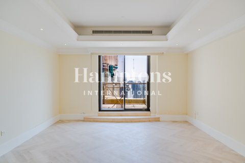 Duplex à Jumeirah Beach Residence, Dubai, 4 chambres, 585.91971137 m², № 118443 - photo 11