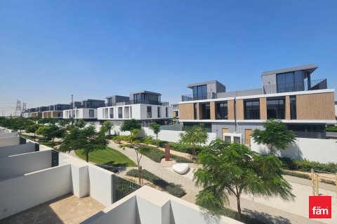 Villa à Dubai, 3 chambres, 144.8 m², № 112412