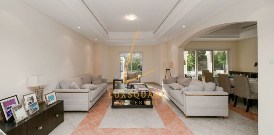 Villa à Green Community West, Green Community, Dubai, 5 chambres, 882 m², № 112337
