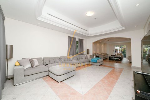 Villa à Green Community West, Green Community, Dubai, 5 chambres, 882 m², № 112337 - photo 22