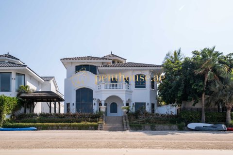 Villa in Garden Homes, Palm Jumeirah, Dubai 4 bedrooms, 622 sq.m. № 15149 - photo 1