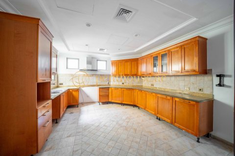Villa in Garden Homes, Palm Jumeirah, Dubai 4 bedrooms, 622 sq.m. № 15149 - photo 6