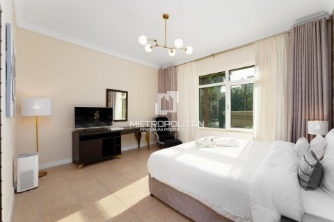 Apartamento en Shoreline Apartments, Palm Jumeirah, Dubai, 2 dormitorios, 186 m², № 15142 - foto 1