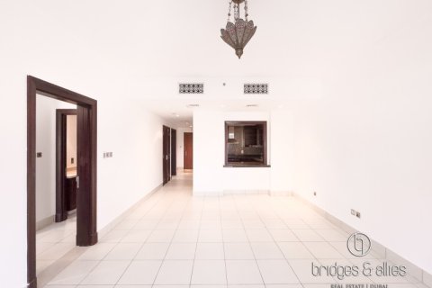 Apartment in Old Town, Dubai 2 bedrooms, 113.4 sq.m. № 42857 - photo 2