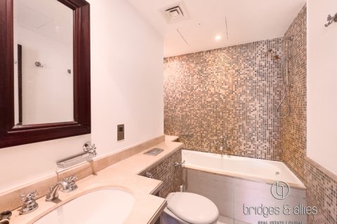 Apartment in Old Town, Dubai 2 bedrooms, 113.4 sq.m. № 42857 - photo 13