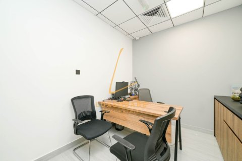 Office in Bay Square, Business Bay, Dubai 181 sq.m. № 105628 - photo 22