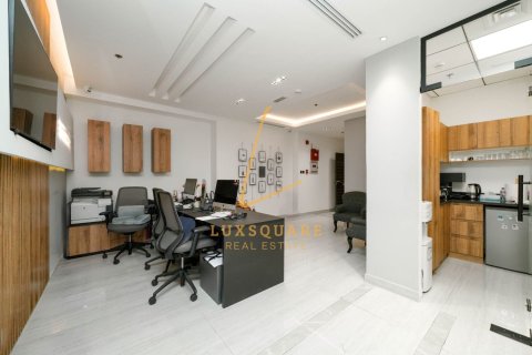 Office in Bay Square, Business Bay, Dubai 181 sq.m. № 105628 - photo 7
