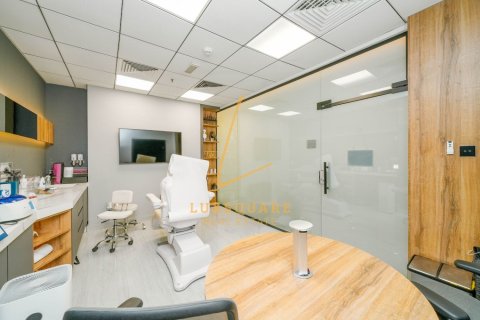 Office in Bay Square, Business Bay, Dubai 181 sq.m. № 105628 - photo 17