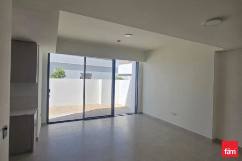 Villa en Dubai, 4 dormitorios, 351.7 m², № 109817 - foto 2