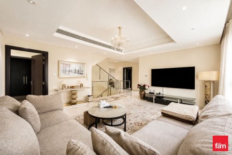 Купить виллу в Meydan, Дубай: 4 спальни, 307.5м², № 109816 - фото 4