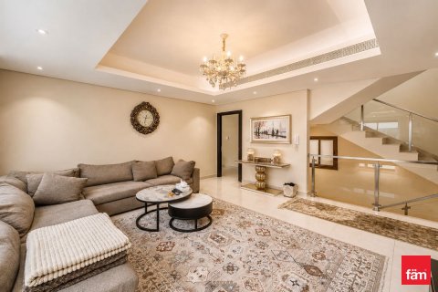 Купить виллу в Meydan, Дубай: 4 спальни, 307.5м², № 109816 - фото 3