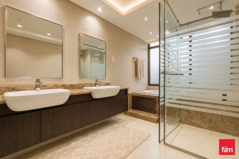 Купить виллу в Meydan, Дубай: 4 спальни, 307.5м², № 109816 - фото 24
