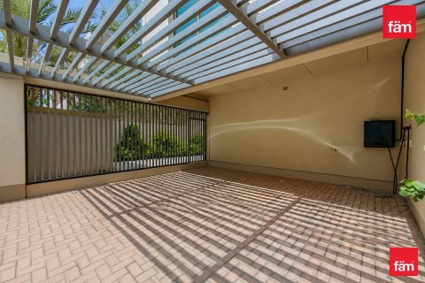 Купить виллу в Meydan, Дубай: 4 спальни, 307.5м², № 109816 - фото 26