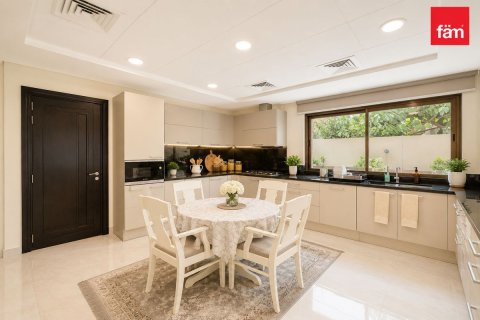 Купить виллу в Meydan, Дубай: 4 спальни, 307.5м², № 109816 - фото 6