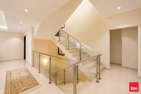 Купить виллу в Meydan, Дубай: 4 спальни, 307.5м², № 109816 - фото 14