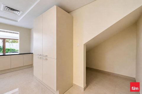 Купить виллу в Meydan, Дубай: 4 спальни, 307.5м², № 109816 - фото 10