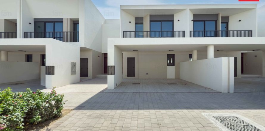 Adosado en Town Square, Dubai, 3 dormitorios, 174.9 m², № 58808